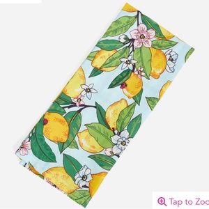 Vera Bradley Kitchen Towels in Lemon Grove Set of 2